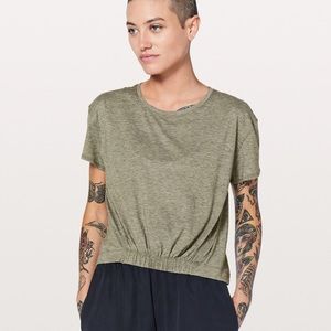 Lululemon Short Notice Tee size 6